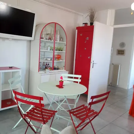 T2 Centre Et Deux Pas De La Plage, Clim 4arax4 Lägenhet Canet-en-Roussillon